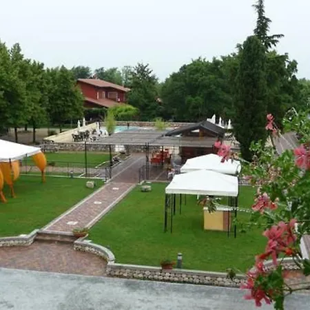 Gelindo Dei Magredi Resort 3*